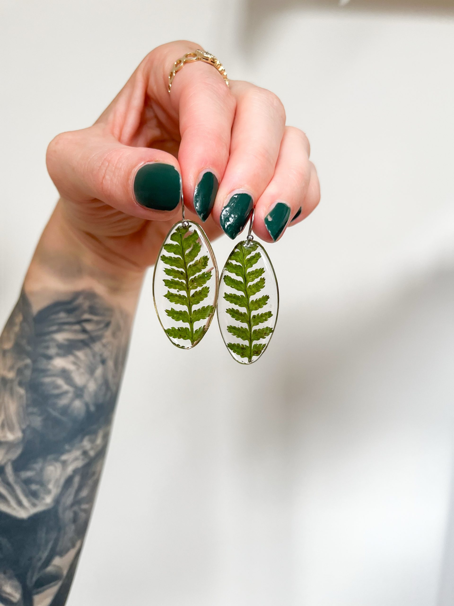 Ovale Farn Ohrringe, silbern