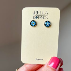 Vergissmeinnicht Ohrstecker, grüner Hintergrund,8mm , silbern