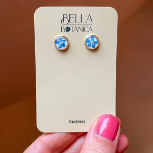 Vergissmeinnicht Ohrstecker, weißer Hintergrund, 8mm, golden