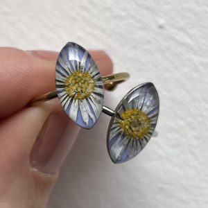 Ring mit Gänseblümchen, silbern